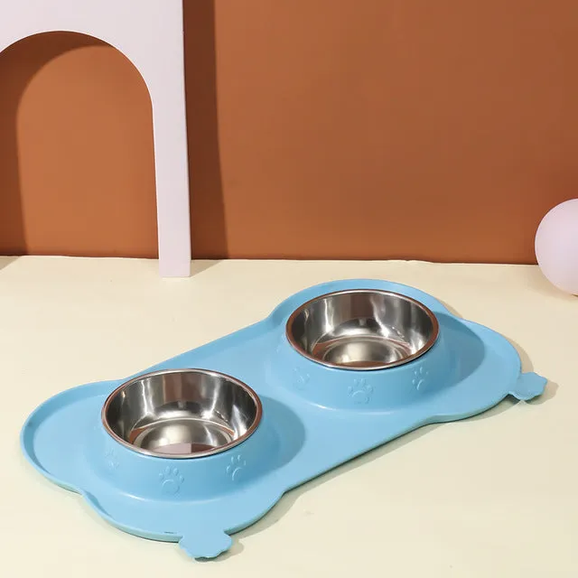 Antislip Double Dog Bowl With Silicone Mat designed to not slip